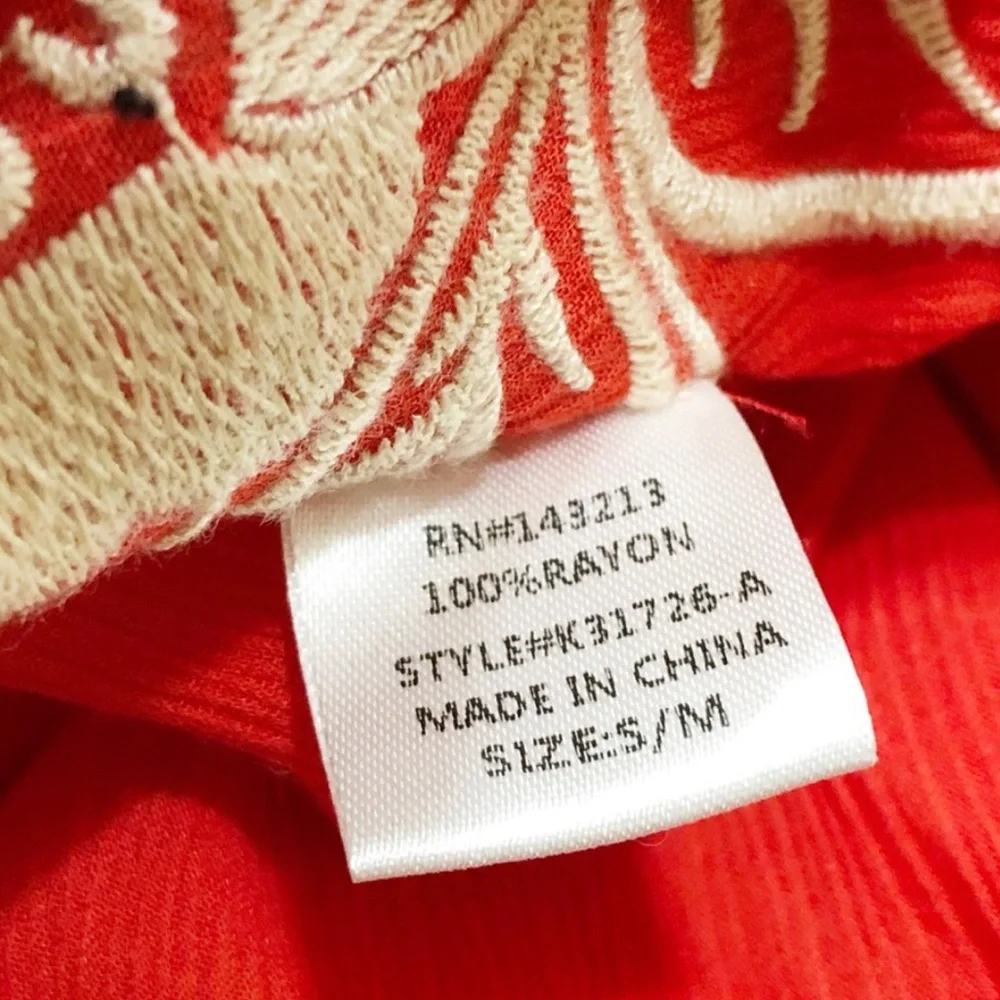 Women’s Kimono Embroidered color Orange and Gold embroidered size Small/… - Picture 7 of 8